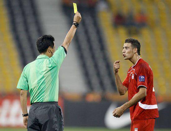 6-1大胜却故意洗牌？孔帕尼的拜仁连黄牌都在玩战术！